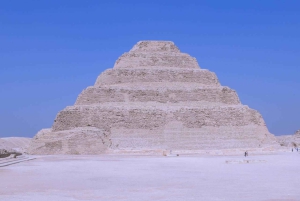 Desde el puerto de Alejandría: 2 días de pirámides, museo y El Cairo islámico.
