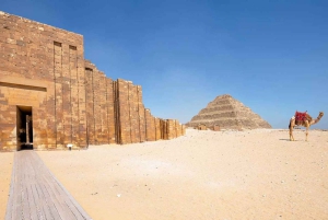 Desde el puerto de Alejandría: 2 días de pirámides, museo y El Cairo islámico.