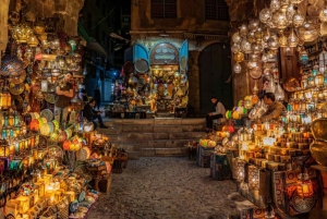 Desde el puerto de Alejandría: 2 días de pirámides, museo y El Cairo islámico.