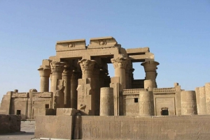 From Cairo: 1-Night Nile cruise to Luxor by Flights
