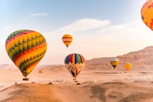 From Cairo: 3-Day Nile Cruise with Hot Air Balloon & Flights
