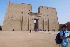 Kairosta: 4 päivän Niilin risteily Assuanista Luxoriin aterioineen.