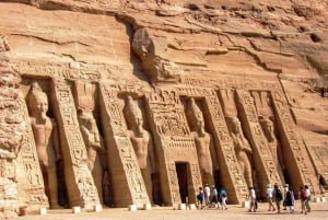 From Cairo: 4-Day Nile Cruise to Luxor with Balloon Flight