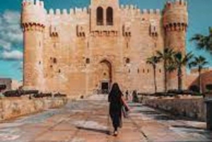 Kairosta: Alexandria Naisopastettu matka Kairosta