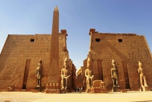 From Cairo: Luxor Guided Tour with Overnight 1st Class Bus