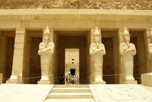 From Cairo: Overnight Tour to Luxor with Flights and Hotel