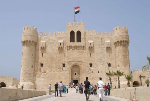 From Cairo: Private Tour to Alexandria with Dinner on Cruise