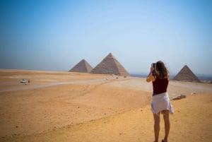 Do porto de El Sokhna: visita às pirâmides de Gizé e cruzeiro com almoço no Nilo