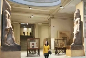 Dal porto di El Sokhna: tour di un giorno alle Piramidi e al Grand Museum