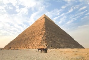 From Hurghada: 2-Day Cairo and Giza Highlights Tour