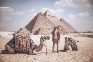 From Hurghada: Cairo Pyramids and Museum Day Trip by Flight
