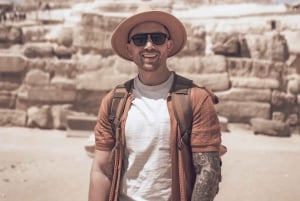 From Hurghada: Cairo Pyramids and Museum Day Trip by Flight