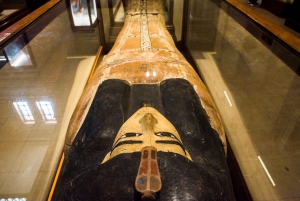 Von Hurghada aus: Gizeh Pyramiden, Sphinx, Museum Kairo Tagesausflug
