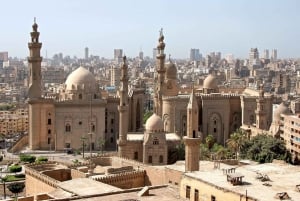 Hurghada: Cairo and Giza Highlights Tour with BBQ Lunch