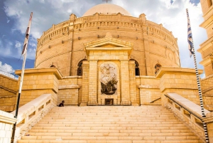 Hurghada: Cairo and Giza Highlights Tour with BBQ Lunch