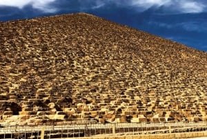 من الغردقة: جولة نهارية خاصة في القاهرة مع مرشد، الغداء