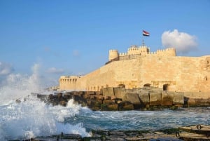 Desde Luxor: El Cairo y Alejandría con servicio de recogida y vuelo