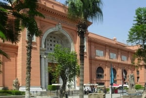 Vanuit Sharm El Sheikh: Dagvullende tour per vliegtuig door de piramides van Caïro
