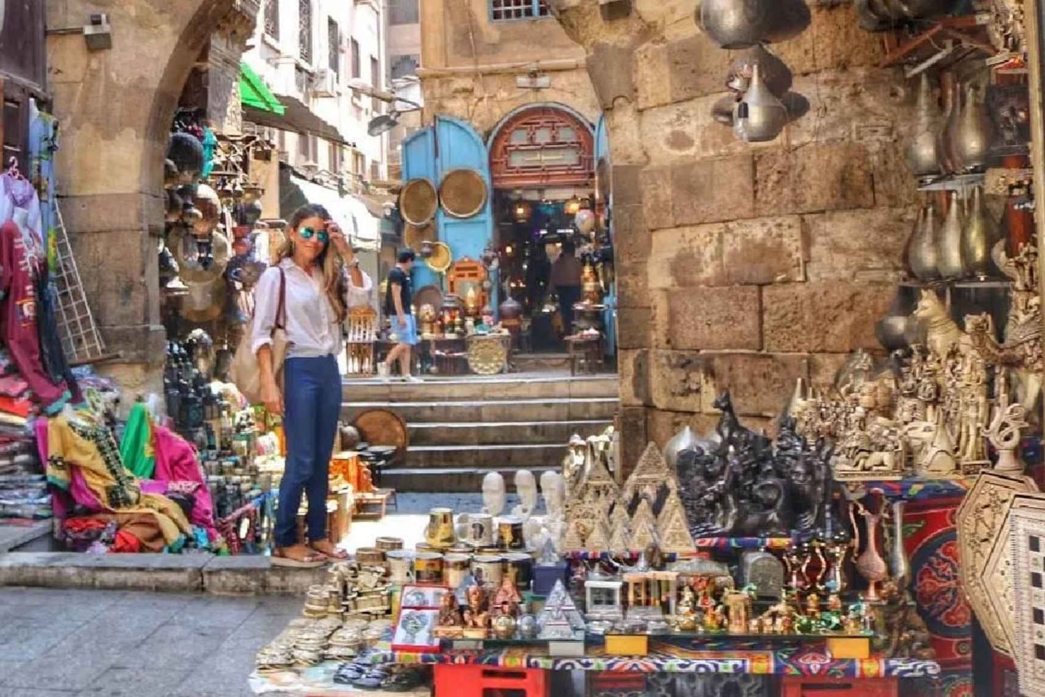 Desde el puerto de Sokhna: tour a las pirámides, el Museo Egipcio y el bazar