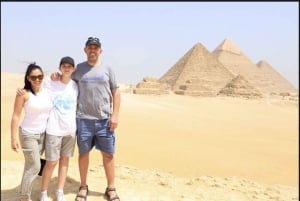 Kair: Prywatna wycieczka po piramidach w Gizie, Muzeum Egipskim i bazarze