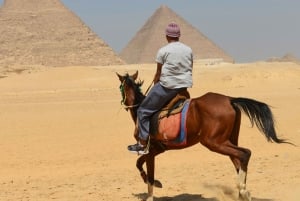 Giza: Wycieczka konna wokół piramid w Gizie