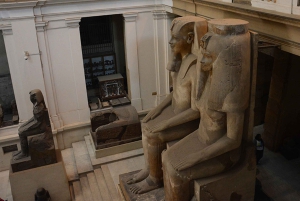 ギザ：エジプト博物館＆オプションのカーン・エル・ハリリ観光