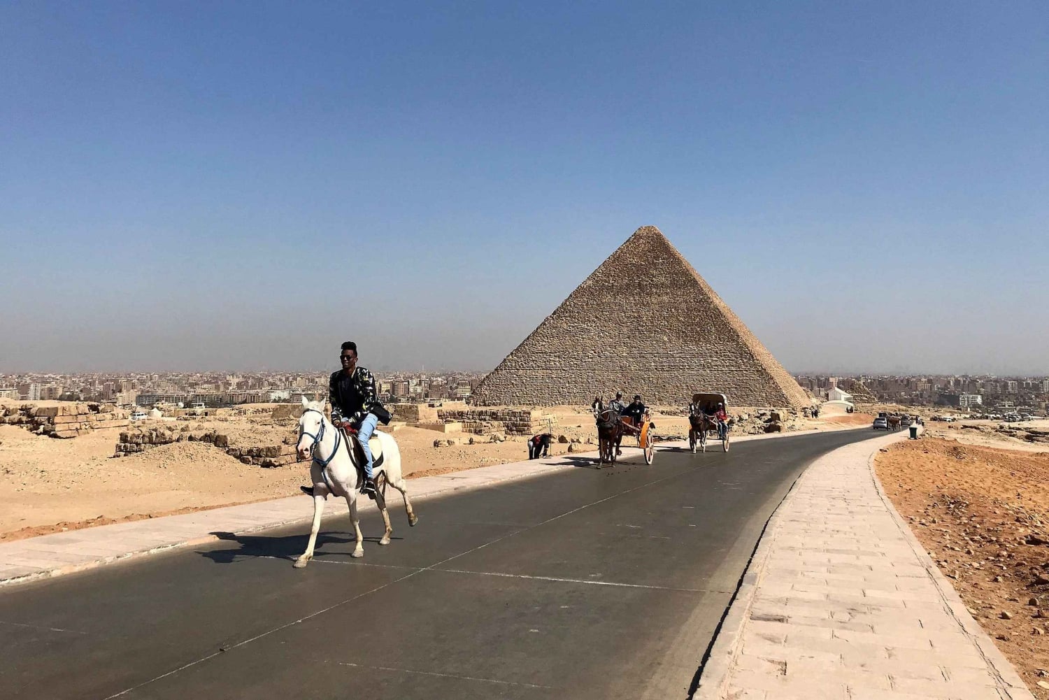 Pirâmides de Gizé e Grande Museu Egípcio