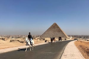 Giza Pyramids and Grand Egyptian Museum