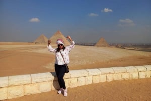 Cairo: Pyramids & Egyptian and National Museums Private Tour