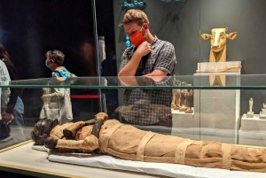 Tour privato delle piramidi di Giza, del museo delle mummie e del bazar