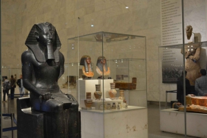 Visite privée d'une journée des pyramides de Gizeh, du musée des momies et du bazar