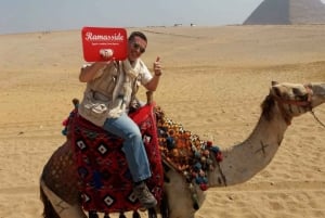 大エジプト博物館とラクダ乗りツアー