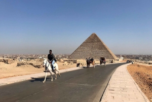 Groepsreis naar de piramides en sfinx van Gizeh