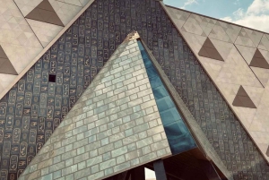 Geführte Tour zu den Pyramiden von Gizeh und dem Großen Ägyptischen Museum