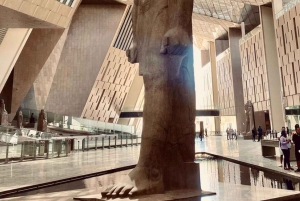 Geführte Tour zu den Pyramiden von Gizeh und dem Großen Ägyptischen Museum