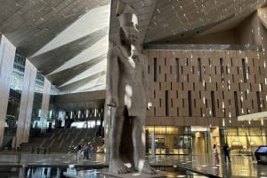 Hurghada: dagtour naar Caïro met vlucht, piramides, sfinx en museum