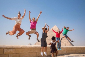 Vanuit Hurghada: Caïro Piramides & Museum Tour met Nijlcruise
