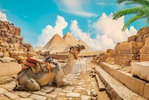 Da Hurghada: Tour delle Piramidi e del Museo del Cairo con crociera sul Nilo