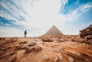 Von Hurghada aus: Kairoer Pyramiden & Museumstour mit Nilkreuzfahrt
