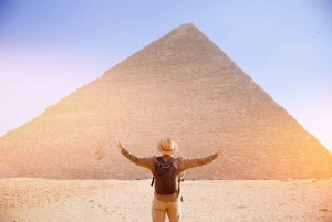 From Hurghada: Cairo Pyramids & Museum Tour with Nile Cruise