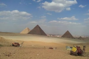 ハルガダ：ギザのピラミッド、博物館などへのカイロハイライトツアー