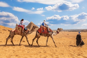 Hurghada: Camel Ride along Pyramids of Giza & Cairo Museum