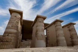 Hurghada: Private 2-Day Cairo, Giza, Sakkara & Memphis Tour