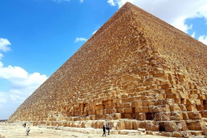 Hurghada: Royal Cairo to Giza Pyramids & Nile Boat trip