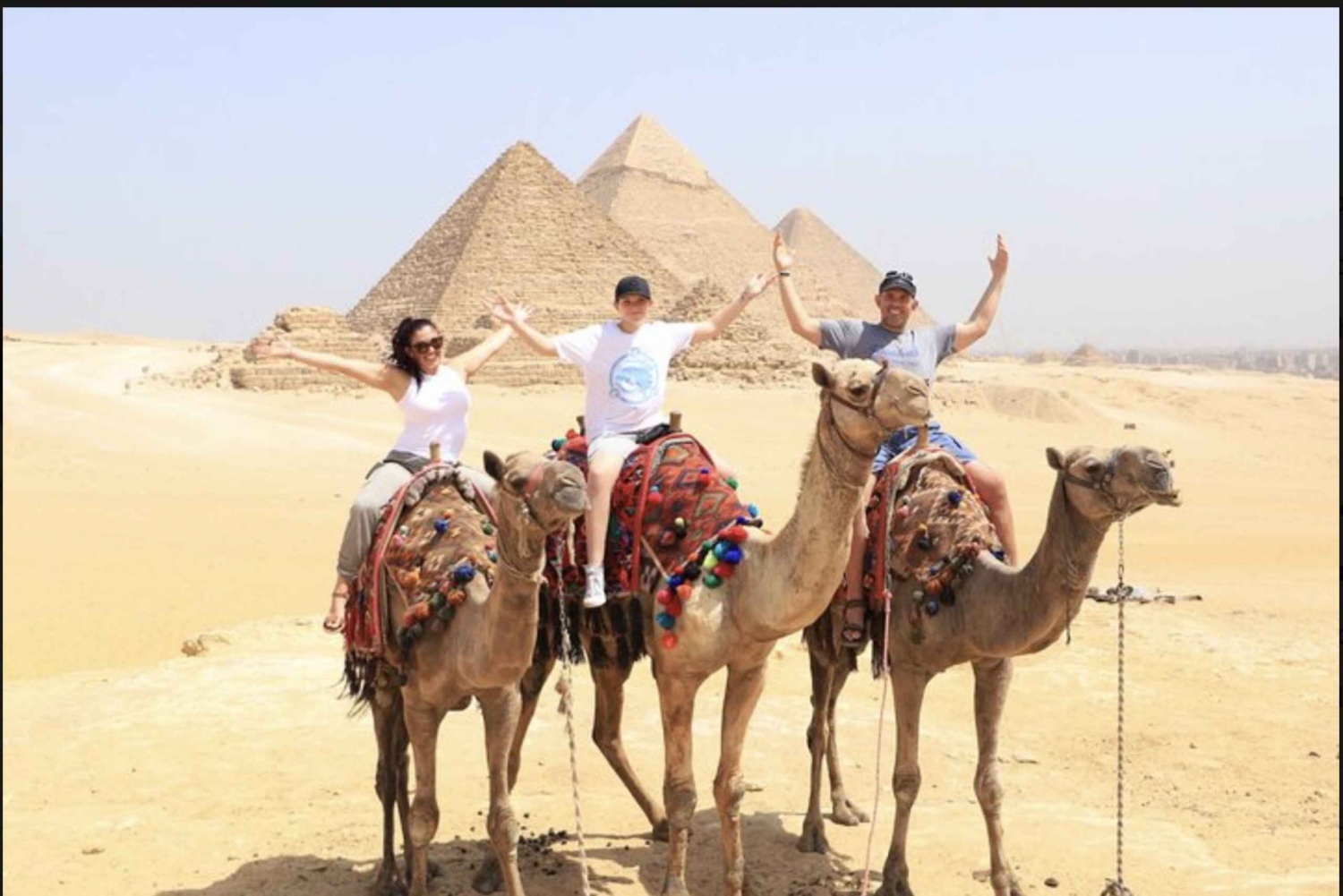 Cairo: Great Pyramids, Egyptian Museum, Bazaar Layover Tour