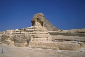 Layover-tur till pyramiderna, museet, basaren och ljusshow