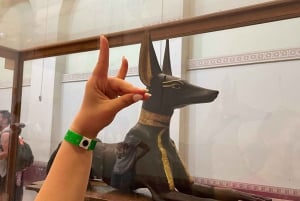 ルクソール：飛行機でルクソールからカイロへの日帰りツアー