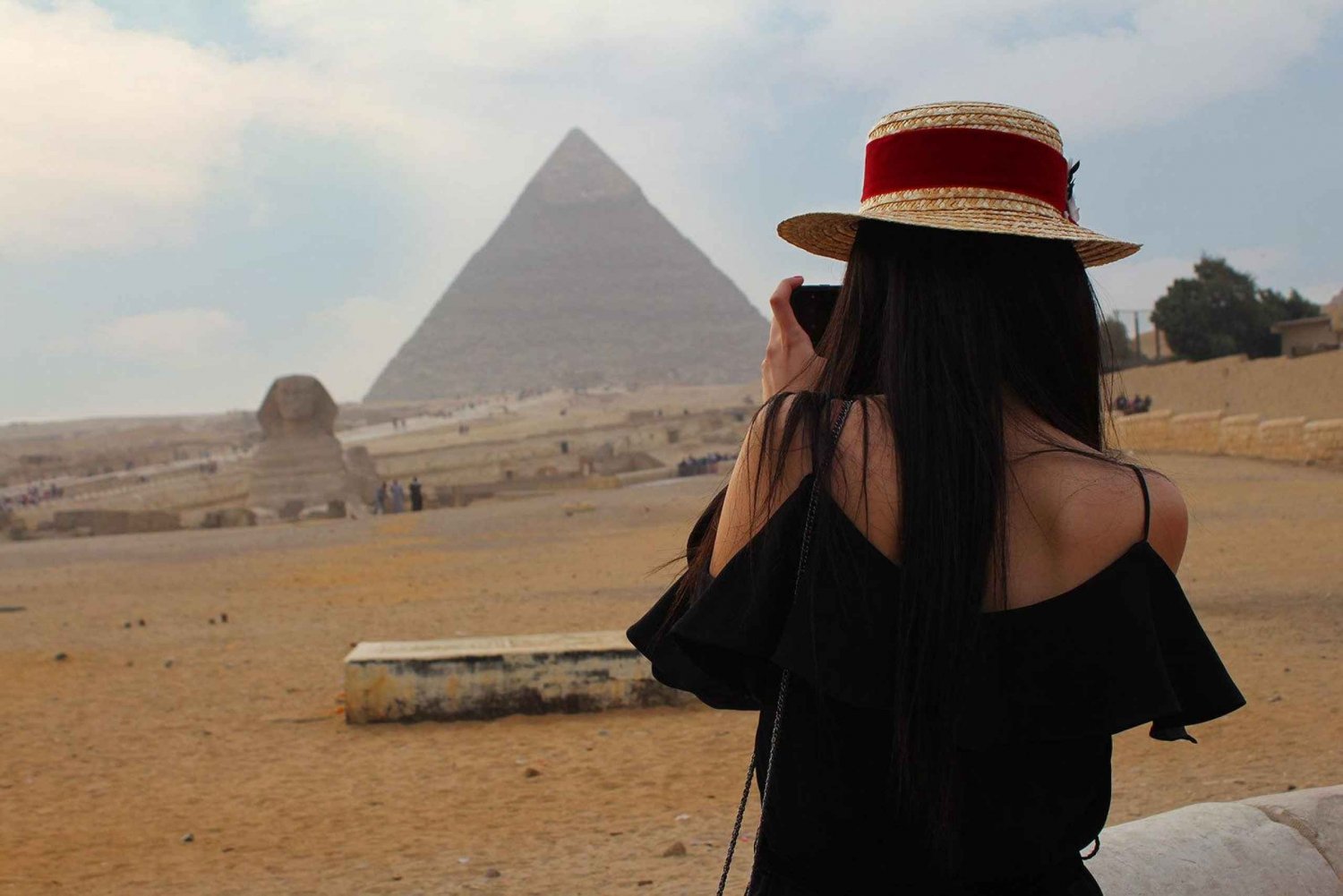 Marsa Alam: Kairon ja Gizan pyramidien päiväretki lentokoneella: Ancient Cairo & Giza Pyramids Day Trip by Plane