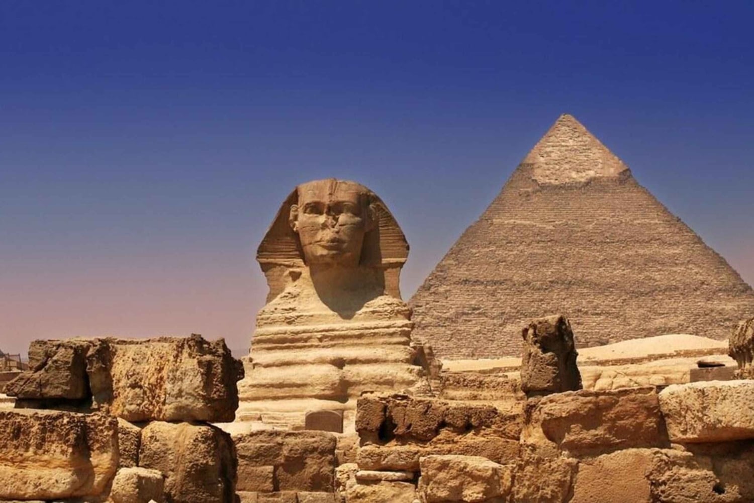 مرسى علم رحلة نهارية بالطائرة إلى القاهرة القديمة وأهرامات الجيزة