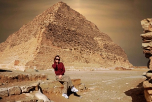 メンフィスとサッカラ遺跡群 考古学愛好家のための昼食付きツアー